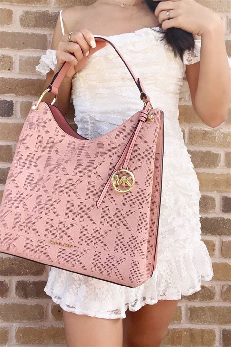 michael kors slouchy shoulder bag.